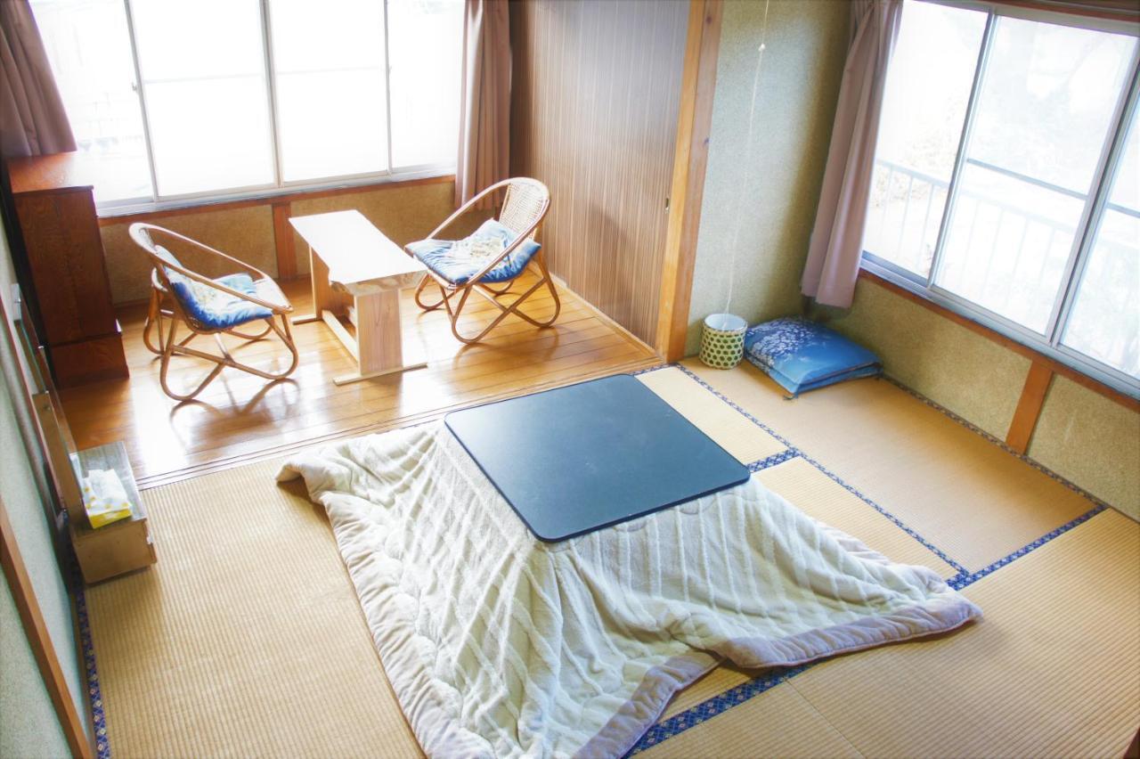 Ryokan Fuji Heights Fujikawaguchiko Bagian luar foto