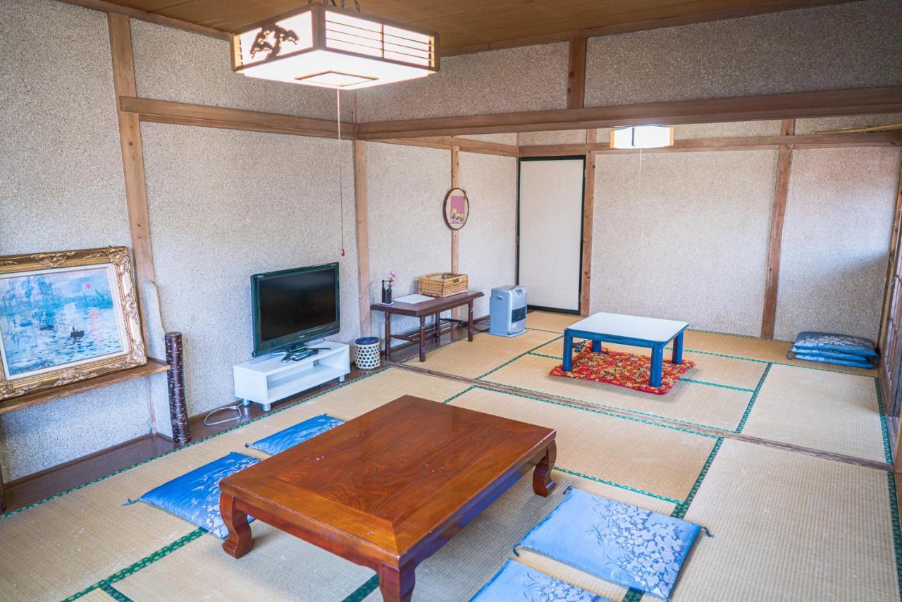 Ryokan Fuji Heights Fujikawaguchiko Bagian luar foto