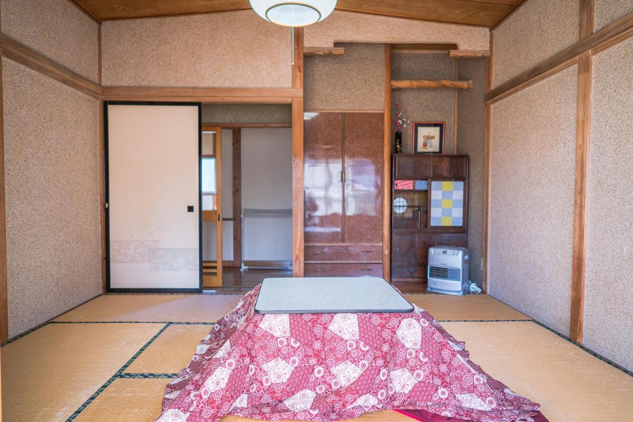 Ryokan Fuji Heights Fujikawaguchiko Bagian luar foto